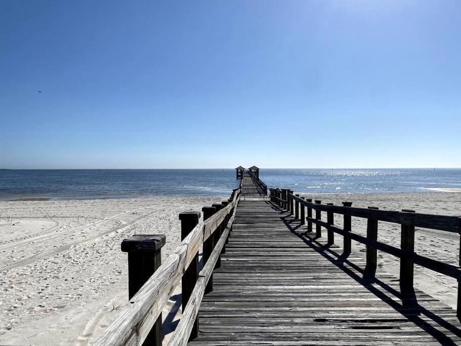 White Sand Getaway Steps From Beach Gulfport Zewnętrze zdjęcie